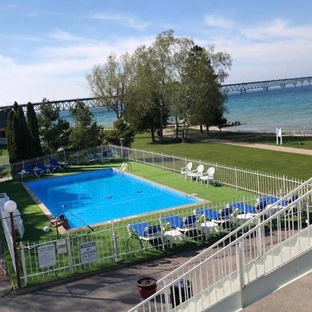 Riviera Motel Маккино Сити Экстерьер фото